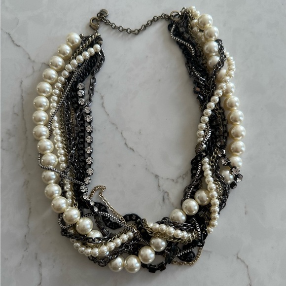 Ann Taylor Loft Necklace - Picture 2 of 2